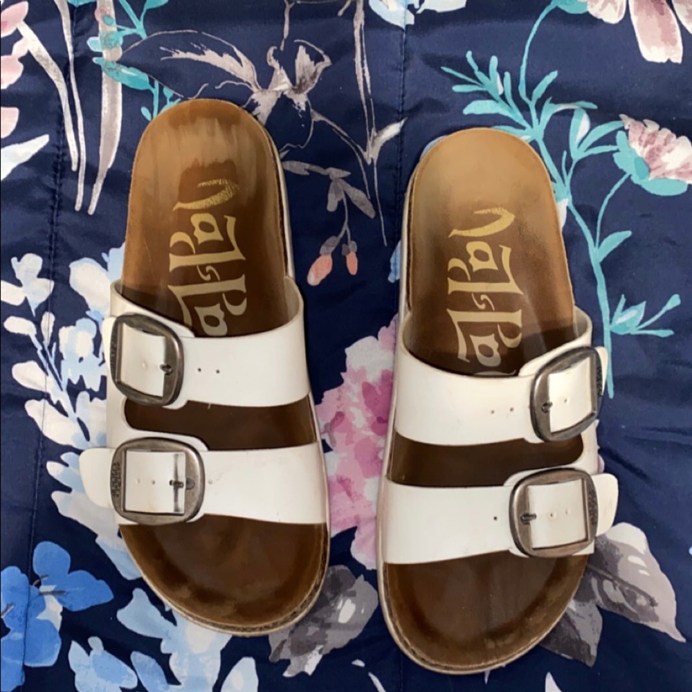 Women’s Sandals